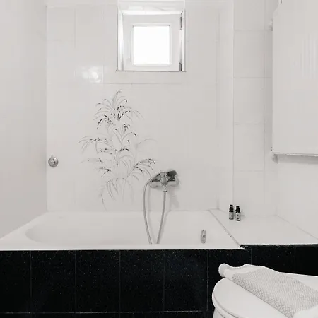 Delmare Gara Downtown Apartamento Tesalónica