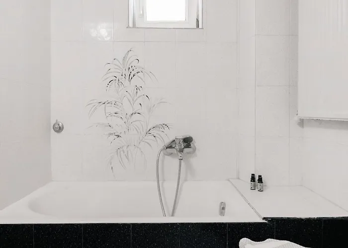 Delmare Gara Downtown Апартаменты Салоники