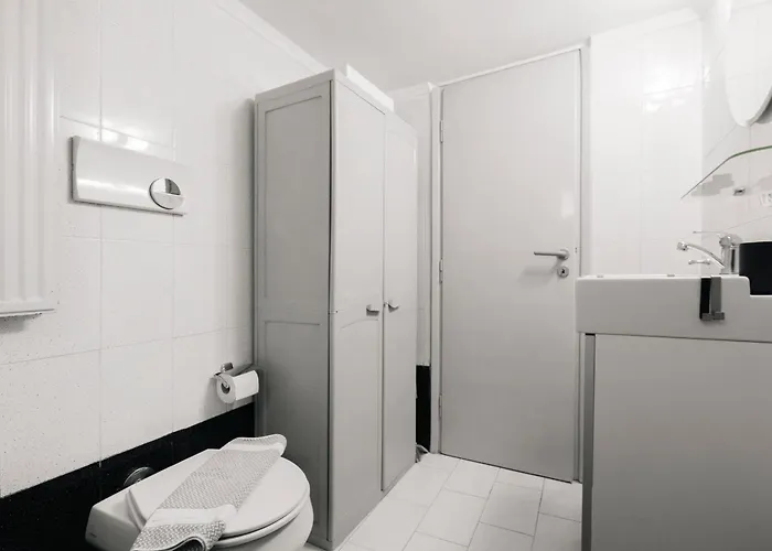 Апартаменты Delmare Gara Downtown